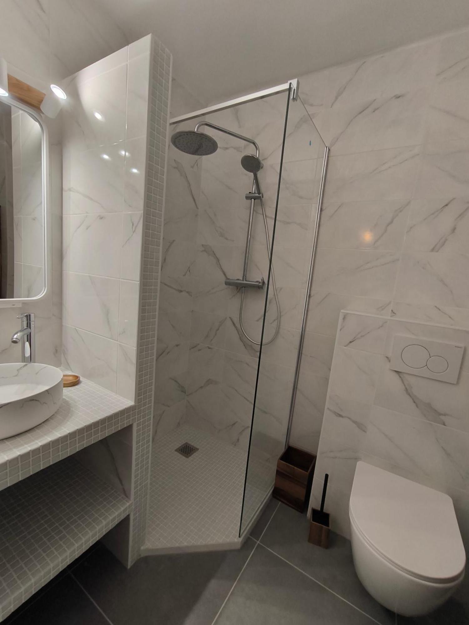 Confortable 2 Pieces Entre Menton Et Monaco Avec Parking Prive Rocabruna Exterior foto
